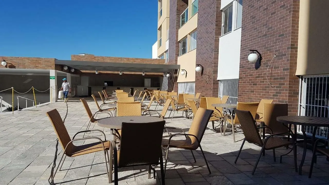 Ganhe Acesso Ao Acqua Park Diroma Todos Os Dias No Hotel Piazza Caldas Novas Brasil